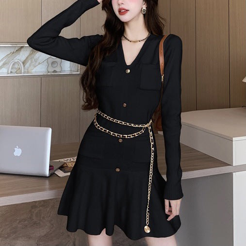 Autumn and Winter Classic Style Hot Girls VCollar Waist Slimming Single-Breasted Long Sleeve Knitted Dress Women